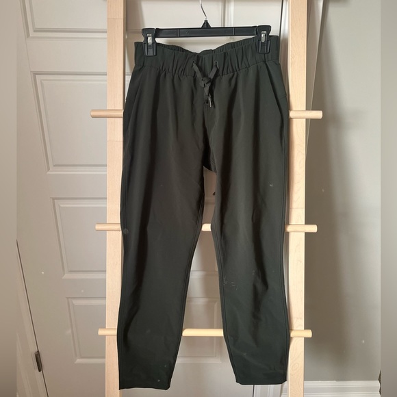 Lululemon On The Fly Pant (size 4) - Picture 6 of 11